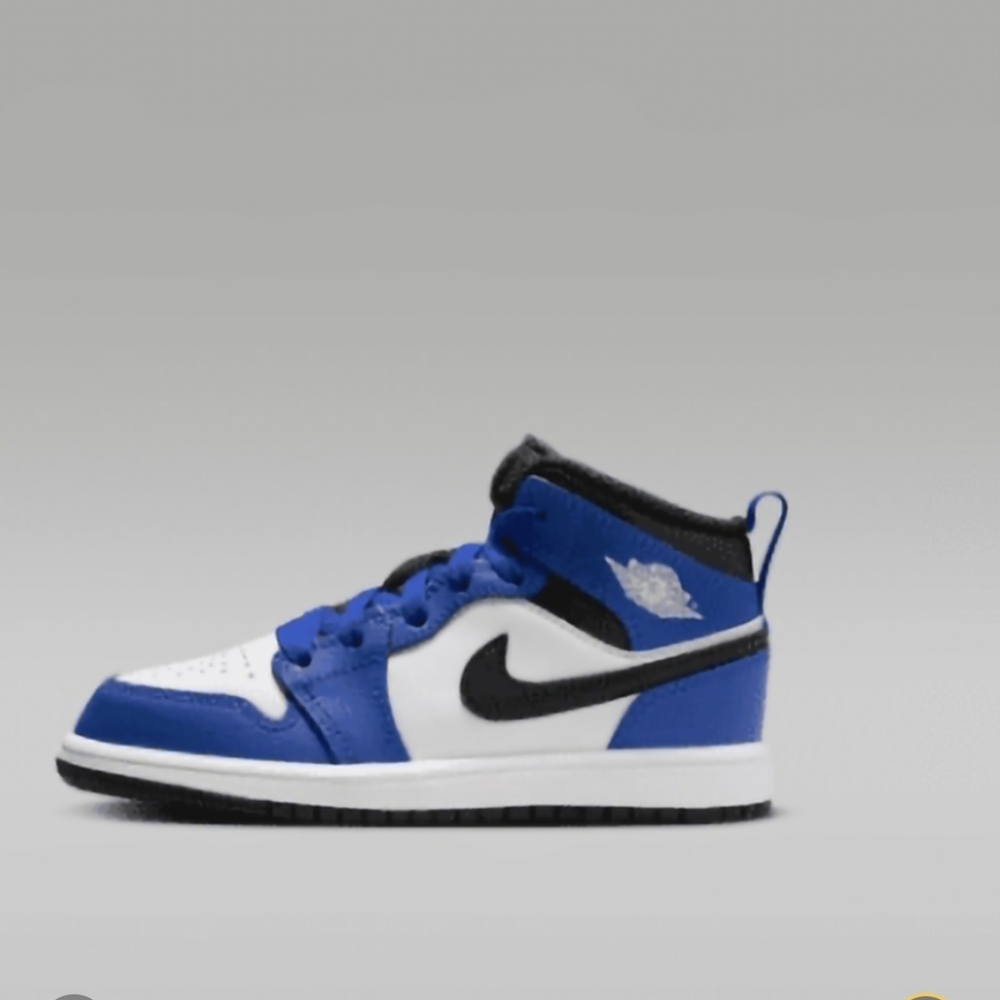 Nike Kids Sneakers - Blue, Black, and White NEVER WORN